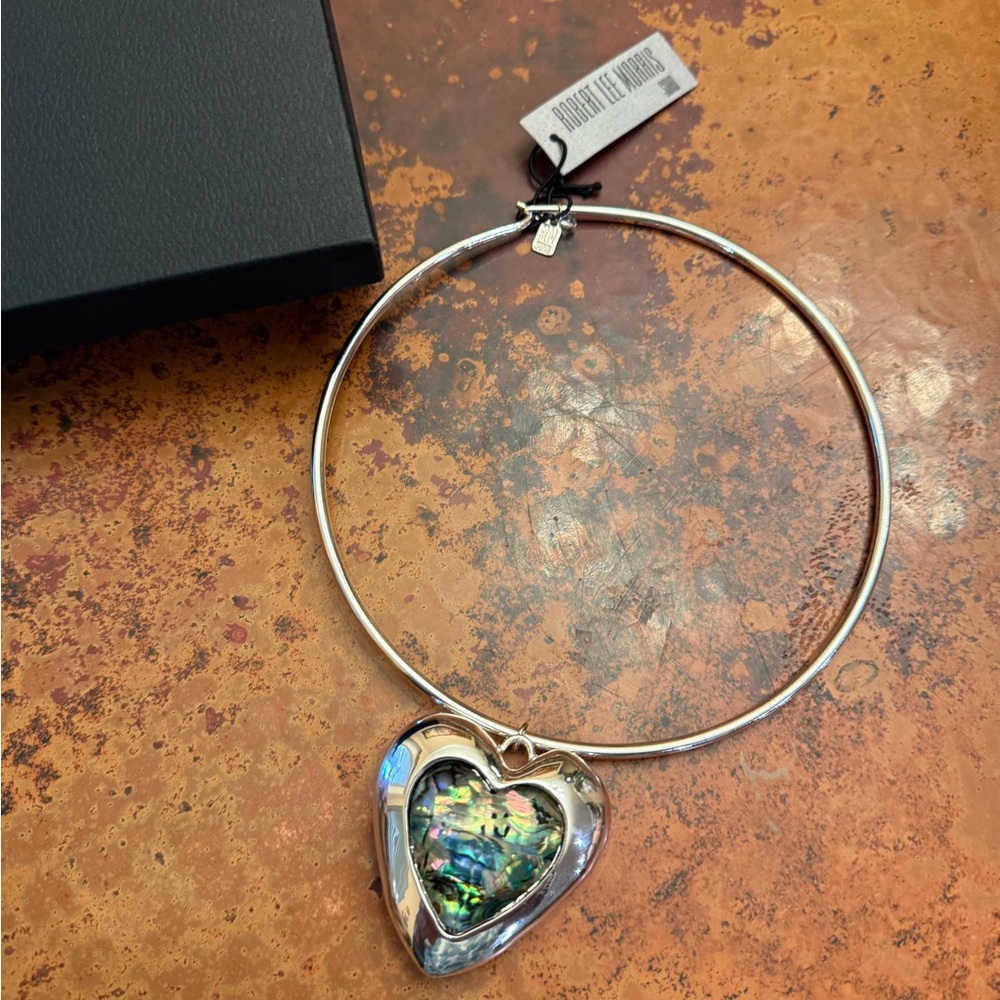 Robert Lee Morris RLM Soho Abalone‎ Heart Pendant Necklace NWT